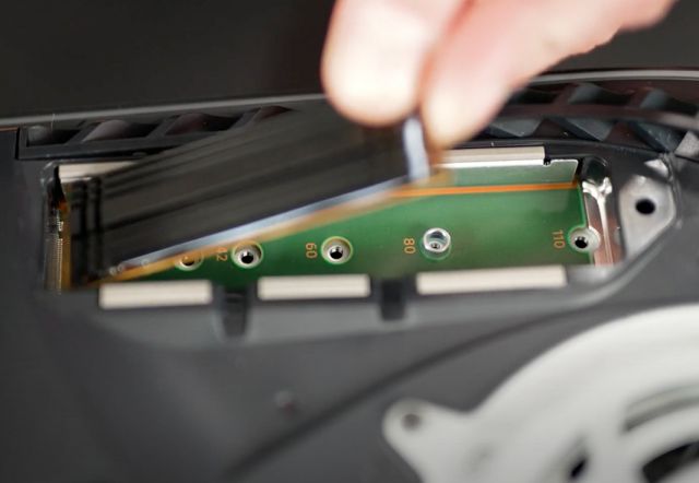 SSD no Playstation 5: mostramos como instalar e testamos a performance!